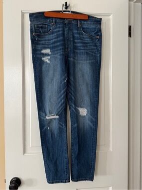 Distressed Dark Blue Skinny  Jeans